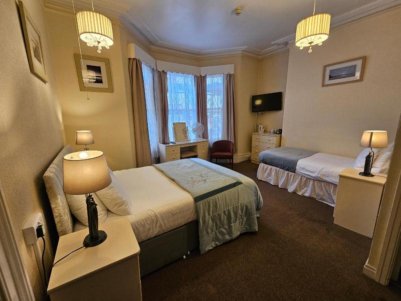Rivelyn Hotel image