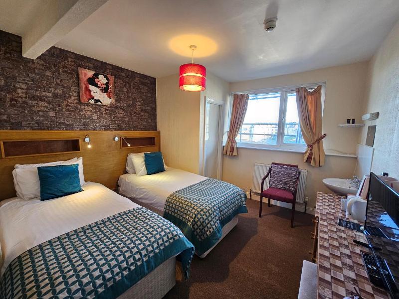 Rivelyn Hotel image
