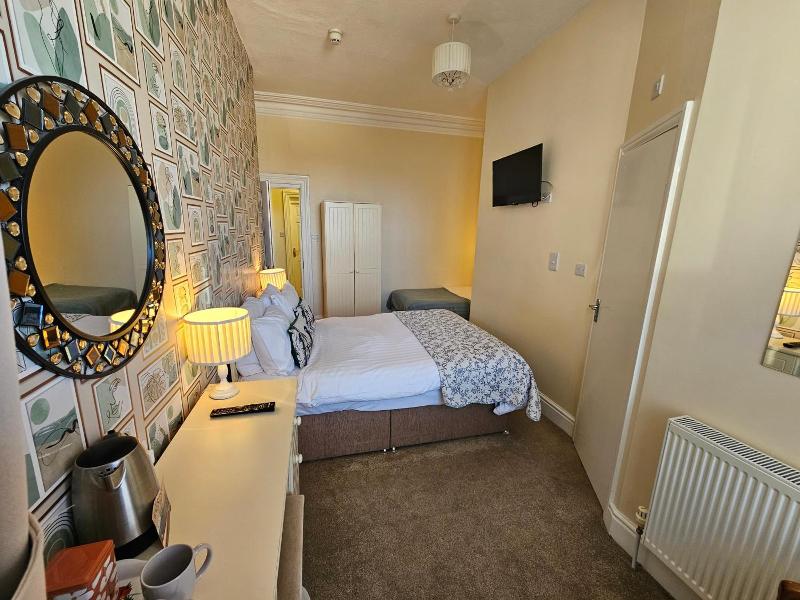 Rivelyn Hotel image