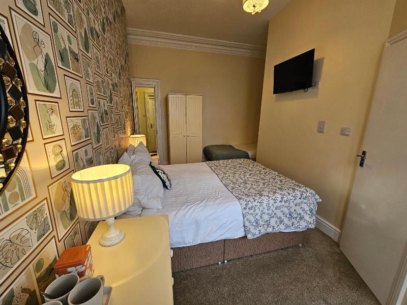 Rivelyn Hotel image