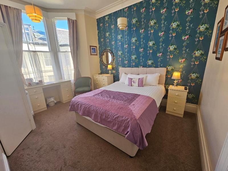 Rivelyn Hotel image