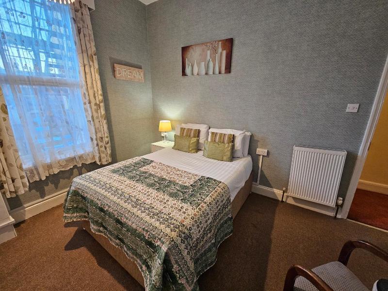 Rivelyn Hotel image