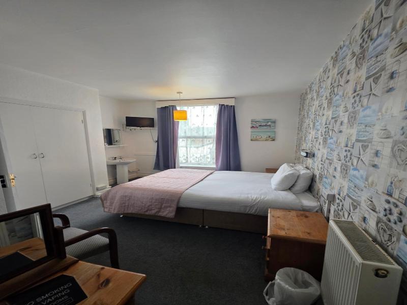 Rivelyn Hotel image
