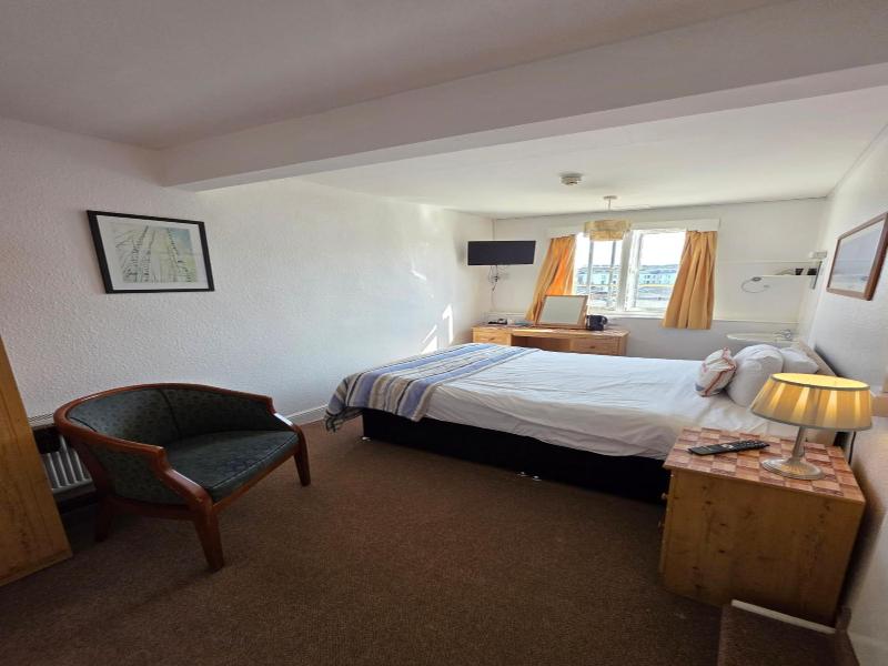 Rivelyn Hotel image