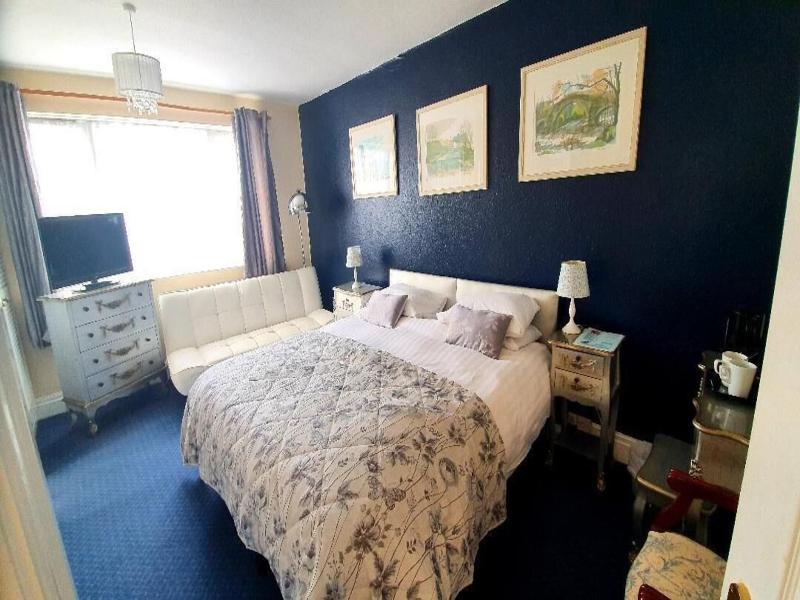 Rivelyn Hotel image