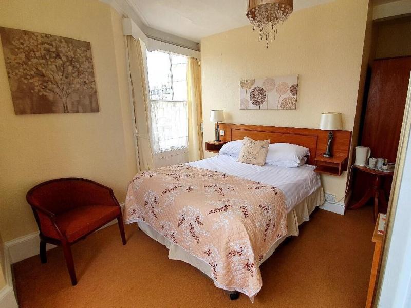 Rivelyn Hotel image