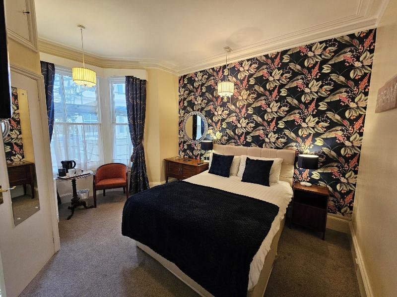 Rivelyn Hotel image