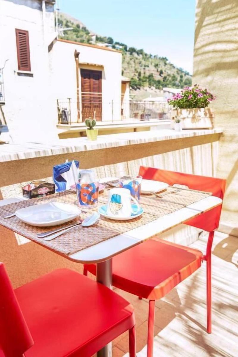 Zammu Bed And Breakfast image