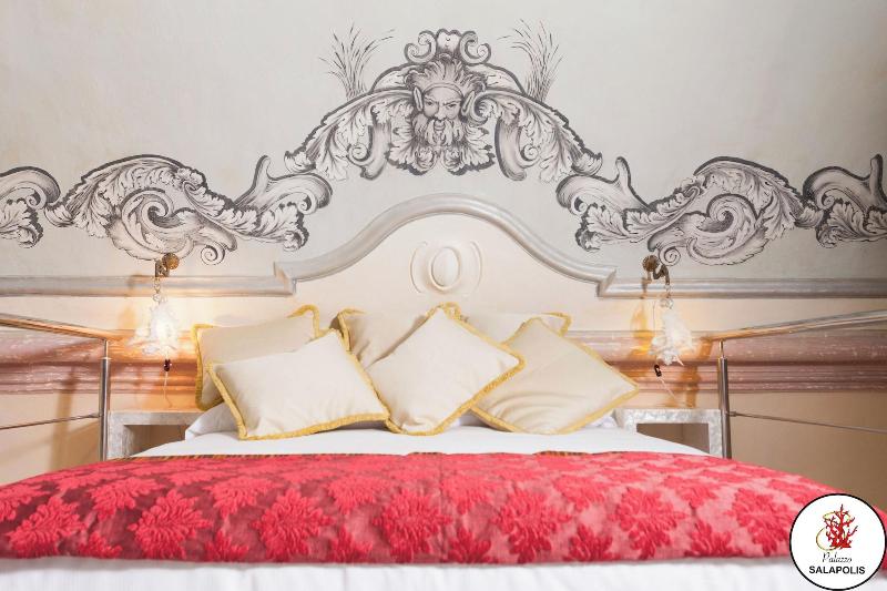 Salapolis Luxury Apartments image