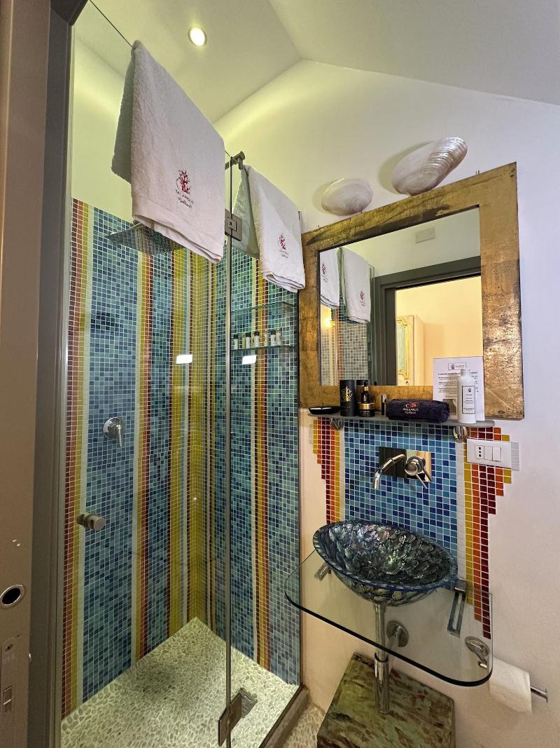 Salapolis Luxury Apartments image