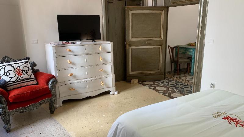 Salapolis Luxury Apartments image