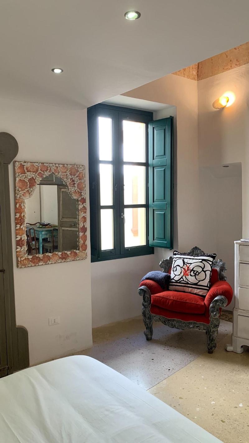Salapolis Luxury Apartments image