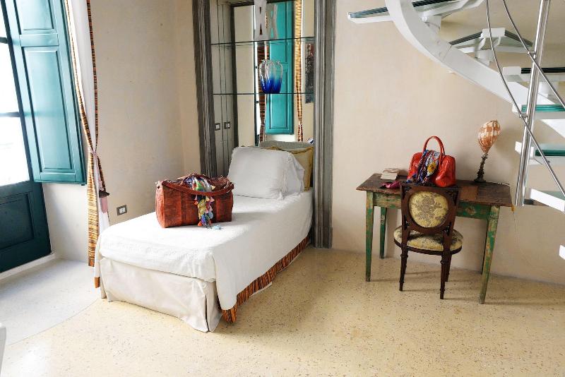 Salapolis Luxury Apartments image