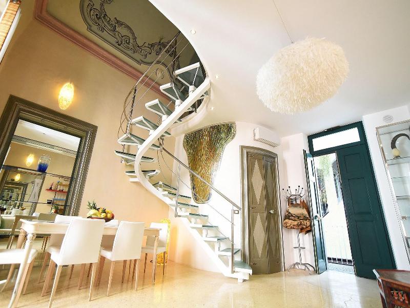 Salapolis Luxury Apartments image