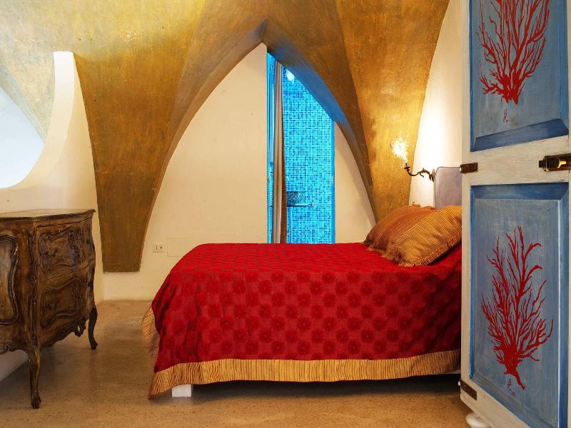 Salapolis Luxury Apartments image