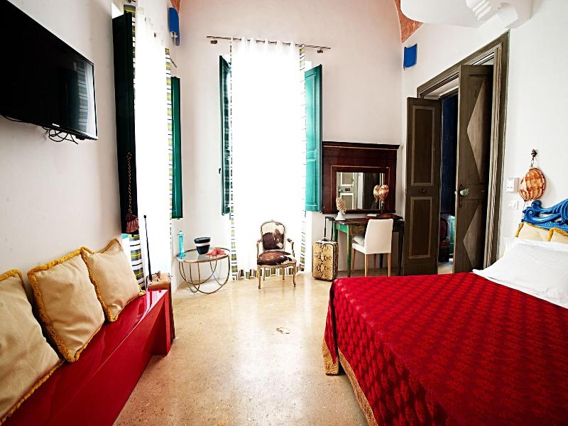 Salapolis Luxury Apartments image