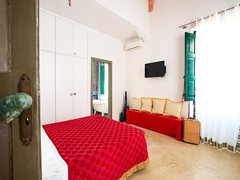 Salapolis Luxury Apartments image