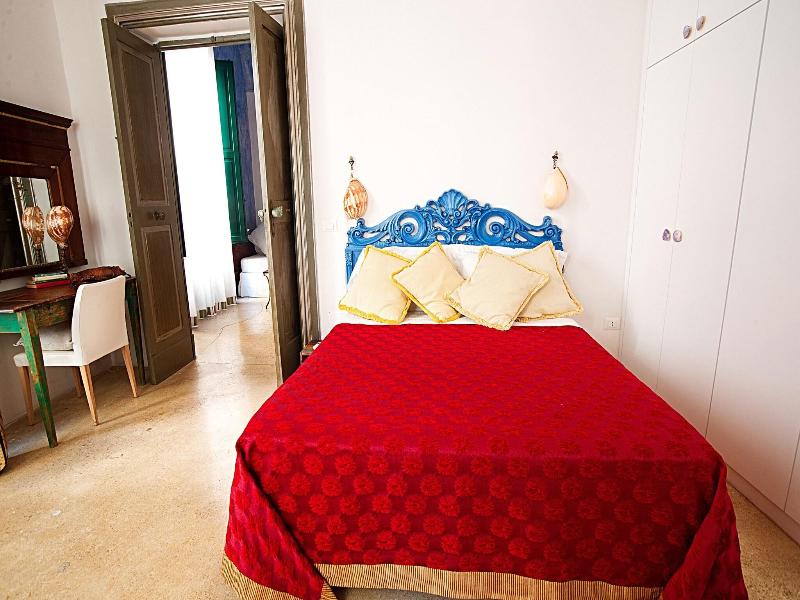 Salapolis Luxury Apartments image
