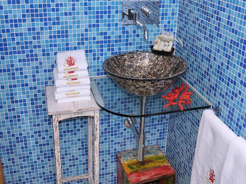 Salapolis Luxury Apartments image