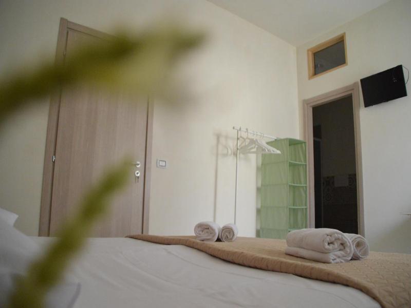B&B La Via di Casa image