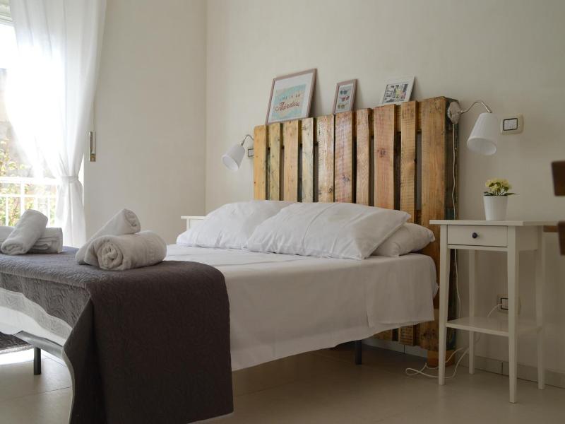 B&B La Via di Casa image
