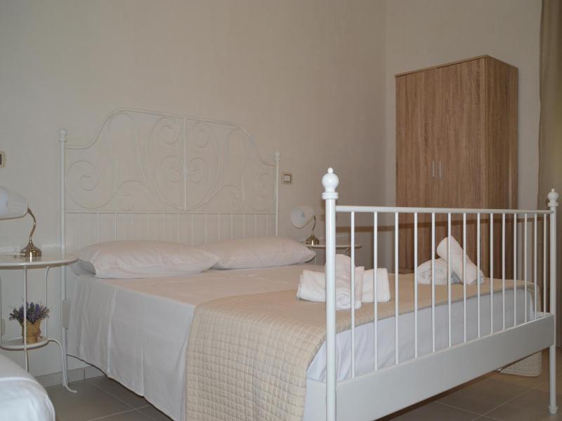 B&B La Via di Casa image
