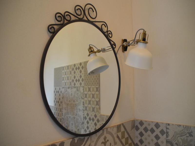 B&B La Via di Casa image
