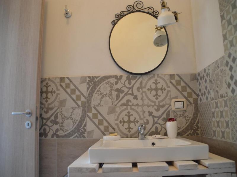 B&B La Via di Casa image