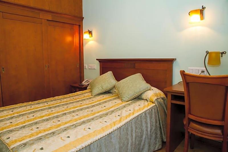 Hotel Los 14 image