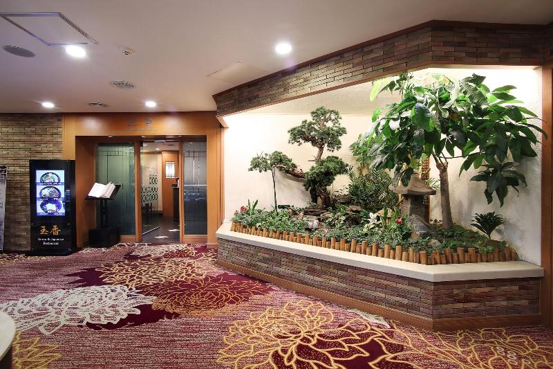 Admiral Hotel
