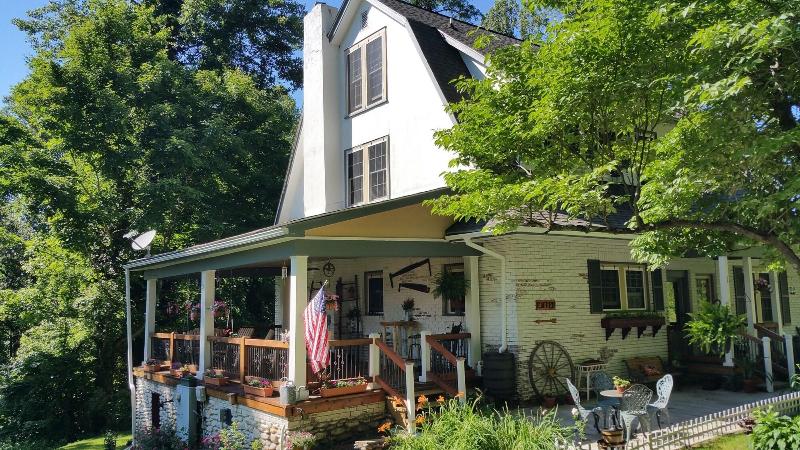 Almost Heaven Bed & Breakfast — photo 2
