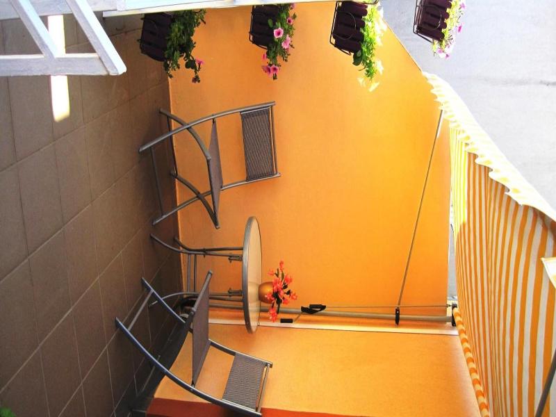 Friendly People's Guest House image