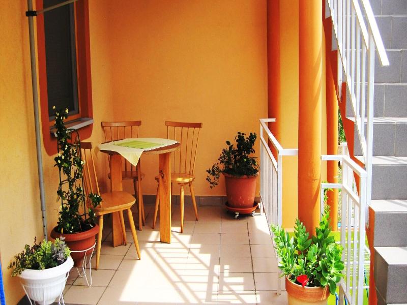 Friendly People's Guest House image