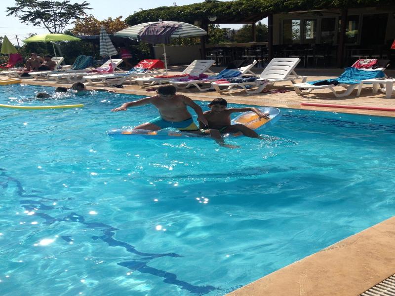 Melodi Club Hotel image