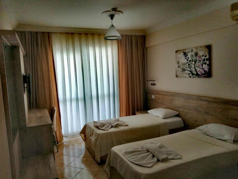 Melodi Club Hotel image