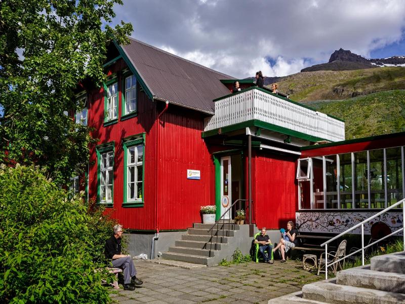 Hafaldan Hi Hostel Old Hospital Building image