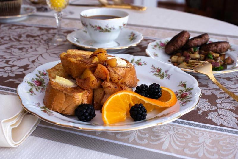 Valparaiso Inn Bed & Breakfast image