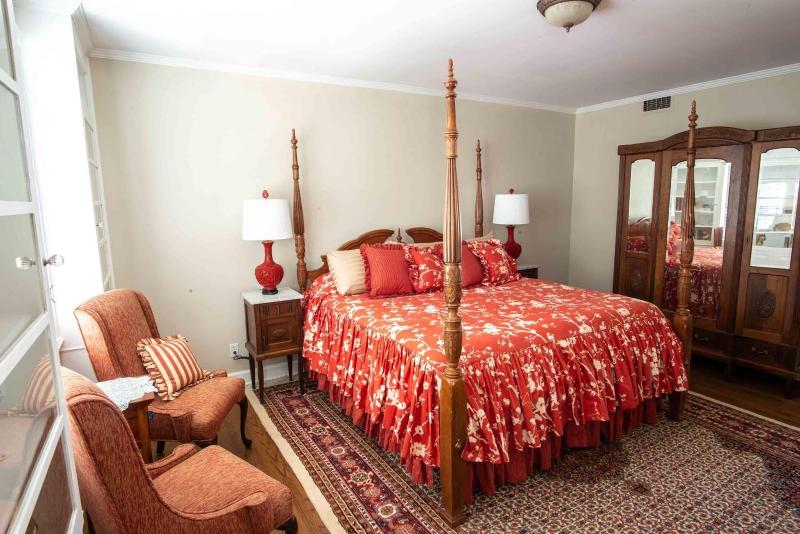 Valparaiso Inn Bed & Breakfast image