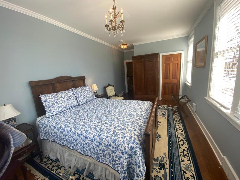 Valparaiso Inn Bed & Breakfast image