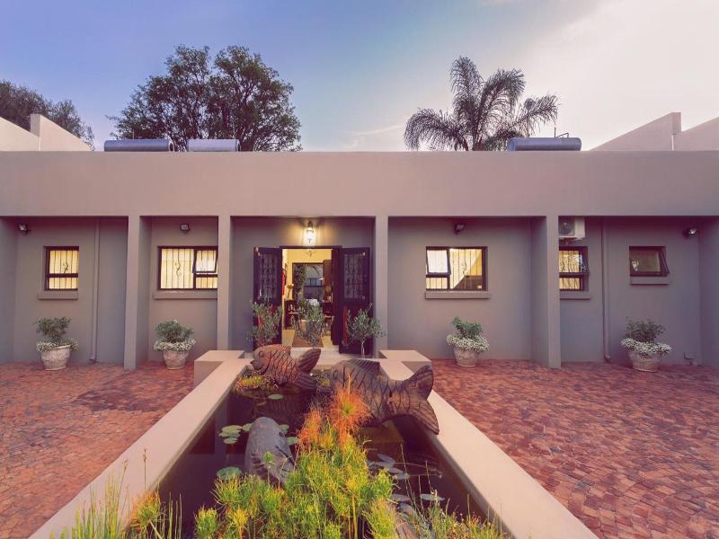 Three Olives Guesthouse image