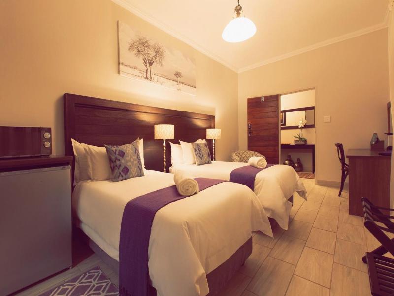 Three Olives Guesthouse image
