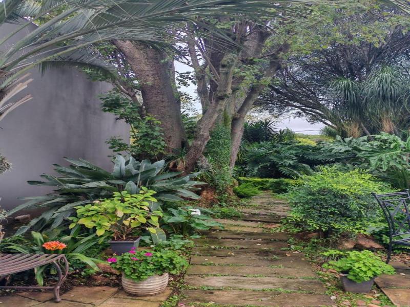 Three Olives Guesthouse image