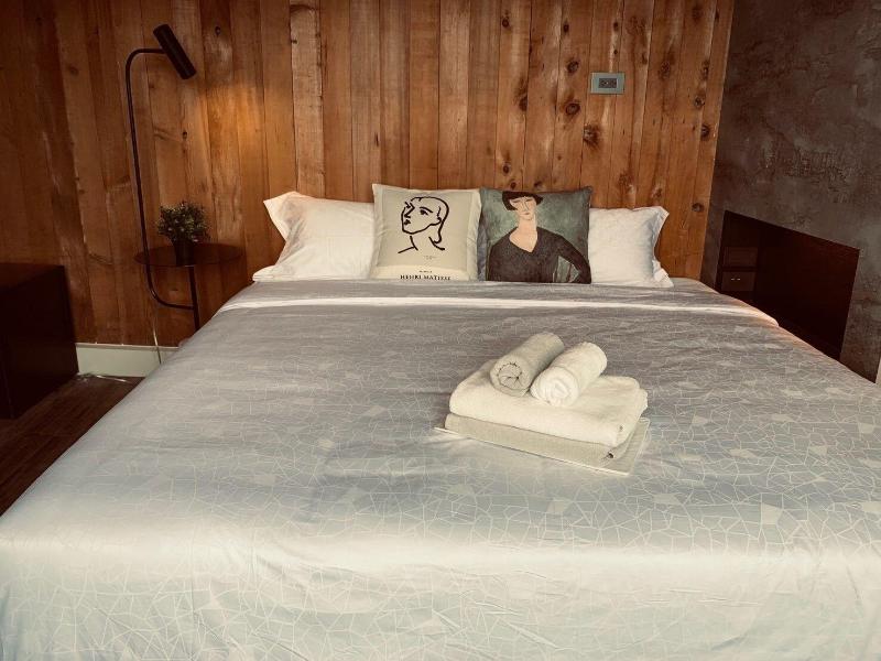 Something Easy Inn image