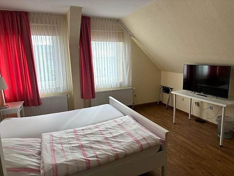 Hotel Zum Grafen Hallermunt image