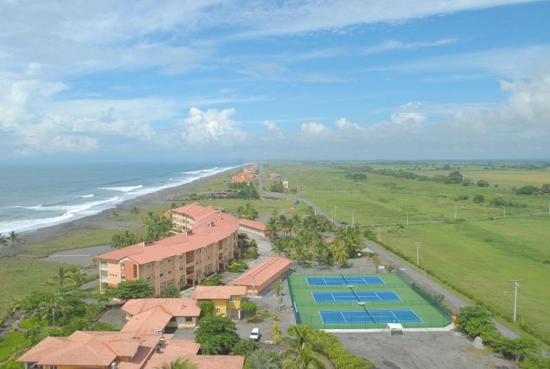 Las Olas Beach Resort image