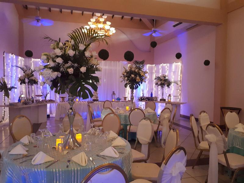 Las Olas Beach Resort image