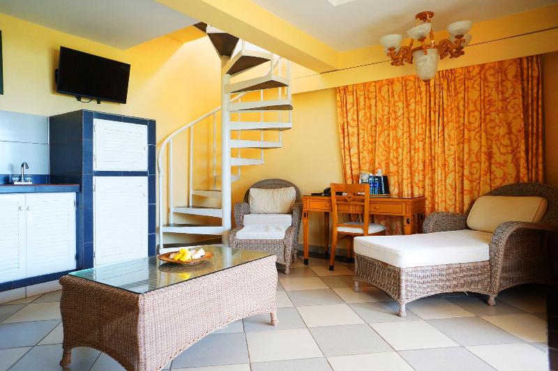 Las Olas Beach Resort image