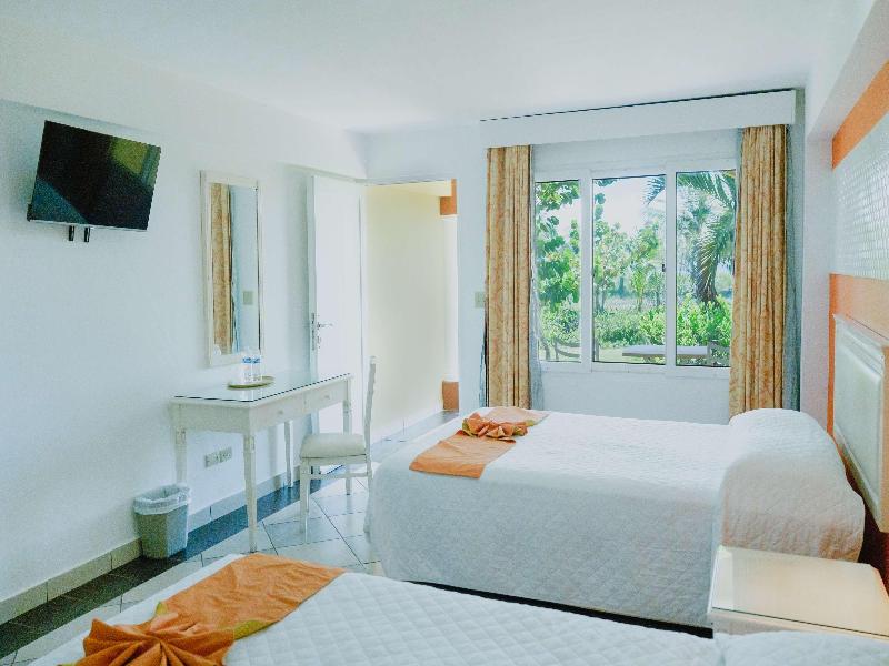 Las Olas Beach Resort image