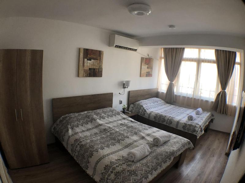 Samuil Apartments image
