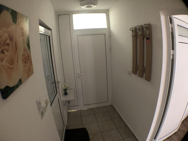 Samuil Apartments image